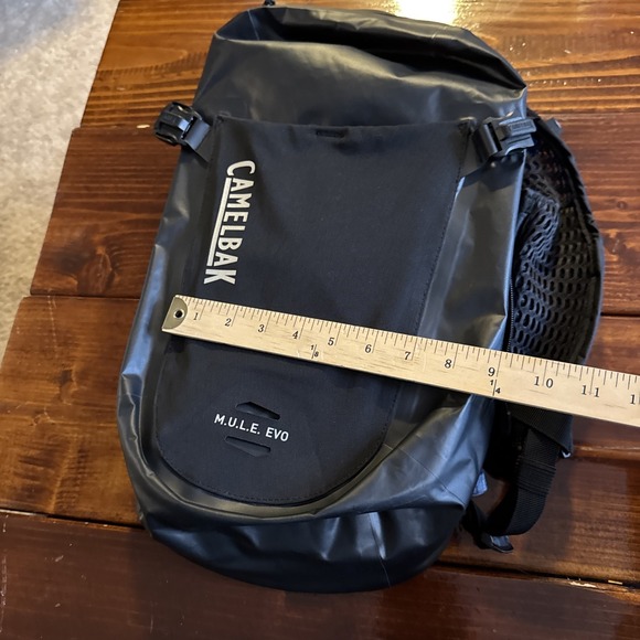 Camelbak M.U.L.E.® Evo 12 Hydration Pack Hiking, Running, Black, New W/Tags - Picture 7 of 12